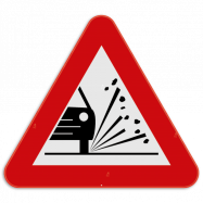 A17 verkeersbord gevaar:  kiezelprojectie - PKA17REEKS